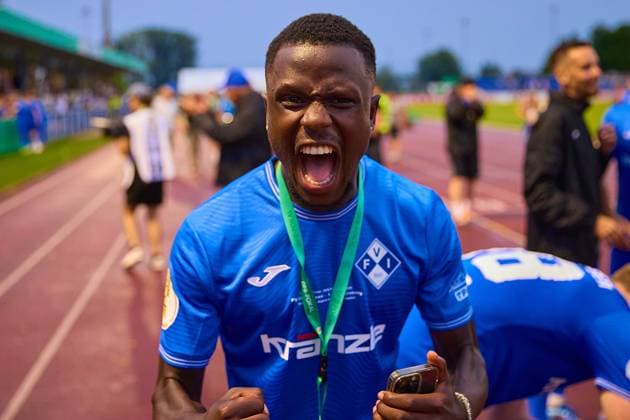 Freudenschrei nach Spielende bei Mussa Fofanah (FV Illertissen, 09) GER, FV Illertissen 1921 e.V. vs 1. FC Nuernberg, Fussball, Herren DFB Pokal, 1. Runde, Saison 2025 2026, 16.08.2025 DFB regulations prohibit any use of photographs as image sequences and or quasi-video GER, FV Illertissen 1921 e.V. vs 1. FC Nuernberg, Fussball, Herren DFB Pokal, 1. Runde, Saison 2025 2026, 16.08.2025 Illertissen *** Scream of joy at the end of the match by Mussa Fofanah FV Illertissen, 09 GER, FV Illertissen 1921 e V vs 1 FC Nuernberg, Football, Mens DFB Cup, 1 round, 2025 2026 season, 16 08 2025 DFB regulations prohibit any use of photographs as image sequences and or quasi video GER, FV Illertissen 1921 e V vs 1 FC Nuernberg, Football, Mens DFB Cup, 1 round, 2025 2026 season, 16 08 2025 Illertissen Copyright: xEibner-Pressefoto GeraldxOelze-dexStoppanyx EP_ODS
