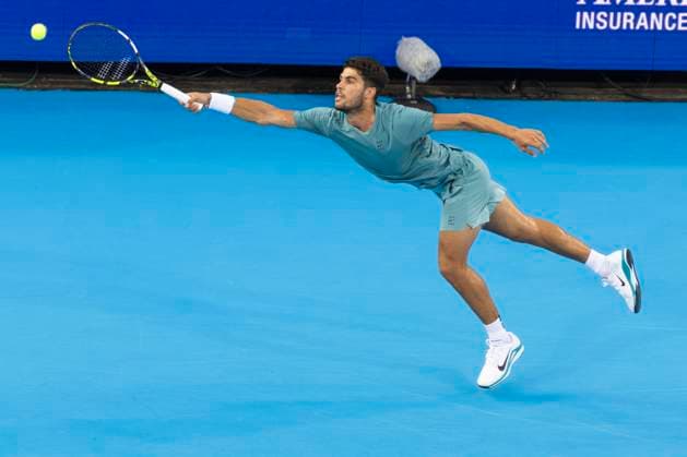 August 16, 2025, Mason, Ohio, USA: Mason, Ohio; Cincinnati Open Tennis Tournament - 2025 08 15 - Carlos Alcaraz plays a ball against opponent Alexander (Sasha) Zverev. - ZUMAPress Mason USA - ZUMAn24_ 20250816_zaf_n24_226 Copyright: xWallyxNellx