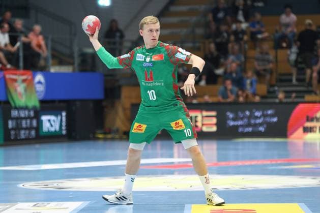 17.08.2025, xgox, Handball - Wartburg Cup SC Magdeburg - Skanderborg Handbold emspor, v.l. Gisli Thorgeir Kristjansson (Magdeburg, 10) am Ball, plays the ball Eisenach