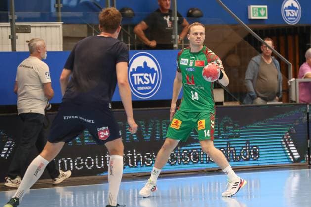 17.08.2025, xgox, Handball - Wartburg Cup SC Magdeburg - Skanderborg Handbold emspor, v.l. Omar Ingi Magnusson (Magdeburg, 14) am Ball, plays the ball Eisenach