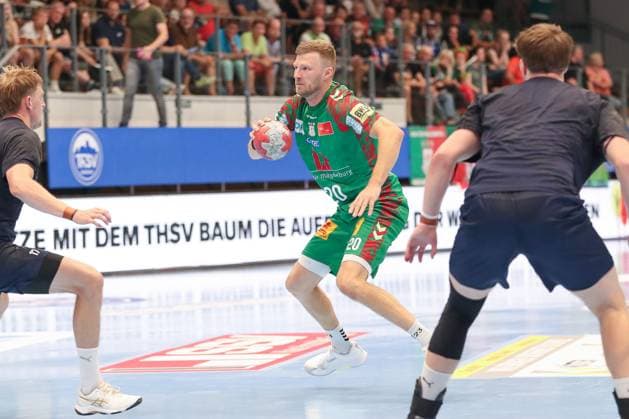 17.08.2025, xgox, Handball - Wartburg Cup SC Magdeburg - Skanderborg Handbold emspor, v.l. Philipp Weber (Magdeburg, 20) am Ball, plays the ball Eisenach