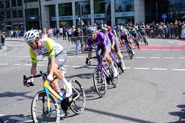 17.08.2025 xkhx Hamburg ADAC CYCLASSICS 2025 - Radsportevent - Binnenalster