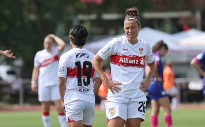 Stuttgart , DFB Pokal Frauen VfB Stuttgart vs. 1. FSV Mainz 05 , Nicole Billa ( VfB )