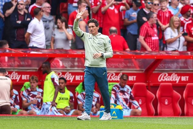 Nottingham Forest FC v Brentford FC, Premier League Brentford manager Keith Andrews during the Nottingham Forest FC v Brentford FC English Premier League match at the City Ground, Nottingham, United Kingdom on 17 August 2025 Credit: Ryan Crockett Every Second Media Editorial use only. All images are copyright Every Second Media Limited. No images may be reproduced without prior permission. All rights reserved. Premier League and Football League images are subject to licensing agreements with Football DataCo Limited. see https: www.football-dataco.com Copyright: xIMAGO EveryxSecondxMediax ESM-1555-0025 RyanxCrockettx xEveryxSecondxMediax