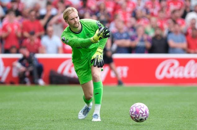 Caoimhin Kelleher of Brentford FC seen in action during the Premier league football match between Nottingham Forest and Brentford FC at City Ground in Nottingham. (Photo by Paul Bonser Sports Press Photo) Copyright: xPaulxBonser SportsxPressxPhotox Sportspressphoto_SPR11840