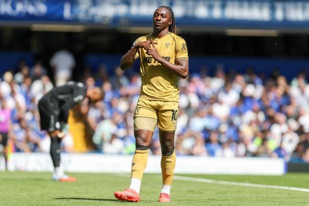 Eberechi Eze of Crystal Palace celebrates after scoring his free-kick, but is later overturned by VAR Chelsea v Crystal Palace, Football, Premier League, Stamford Bridge, London, UK, 17 08 25 EDITORIAL USE ONLY No use with unauthorised audio, video, data, fixture lists (outside the EU), club league logos or live services. Online in-match use limited to 45 images (+15 in extra time). No use to emulate moving images. No use in betting, games or Copyright: xAnthonyxHanc Shutterstockx 15445192f