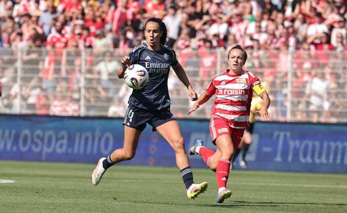 Rocio Galvez am Ball, Lisa Heiseler Zweikampf Spielszene Aktion Fußball Fussball Testspiel Frauen Damen Bundesliga Saison 2025 2026 17.08.2025 1.FC Union Berlin vs Real Madrid CF DFL regulations prohibit any use of photographs as image sequences and or quasi-video