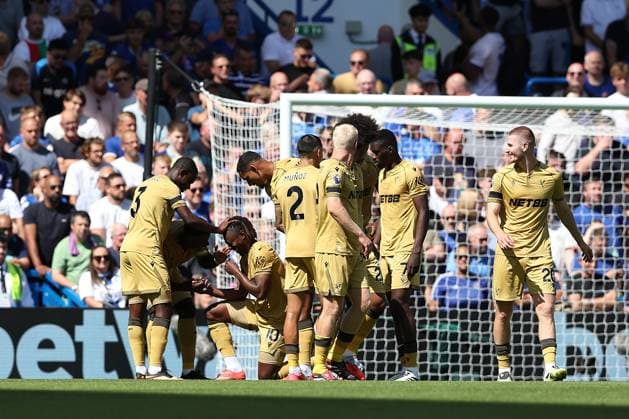 17th August 2025; Stamford Bridge, Chelsea, London, England: Premier League Football, Chelsea versus Crystal Palace; Eberechi Eze of Crystal Palace celebrates his goal from a direct free kick in the 13th minute before the goal is disallowed after VAR review for Marc Guehi of Crystal Palace being too close to the Chelsea defensive wall  KatiexChan
