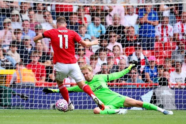 Nottingham Forest v Brentford - Premier League Chris Wood of Nottingham Forest goes past Caoimhin Kelleher, goalkeeper of Brentford to score 3rd goal during the Premier League match between Nottingham Forest and Brentford at City Ground on August 17, 2025 in Nottingham, England. Nottingham City Ground England United Kingdom Copyright: xEdxSykes Sportsphoto APLx 14132990