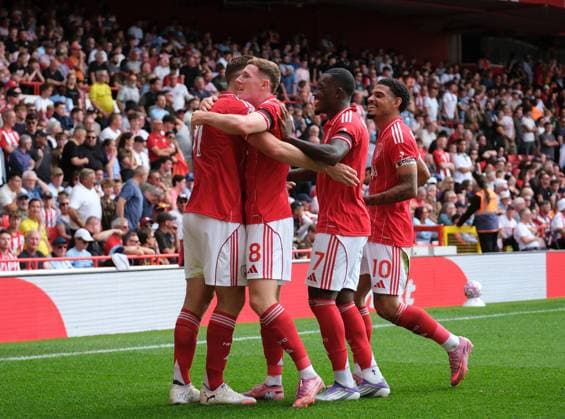 Chris Wood of Nottingham Forest celebrates with teammates after he scores his second of the match to make it 3-0 in the 45+3rd minute during the Premier league football match between Nottingham Forest and Brentford FC at City Ground in Nottingham. (Photo by Paul Bonser Sports Press Photo) Copyright: xPaulxBonser SportsxPressxPhotox Sportspressphoto_SPR11891