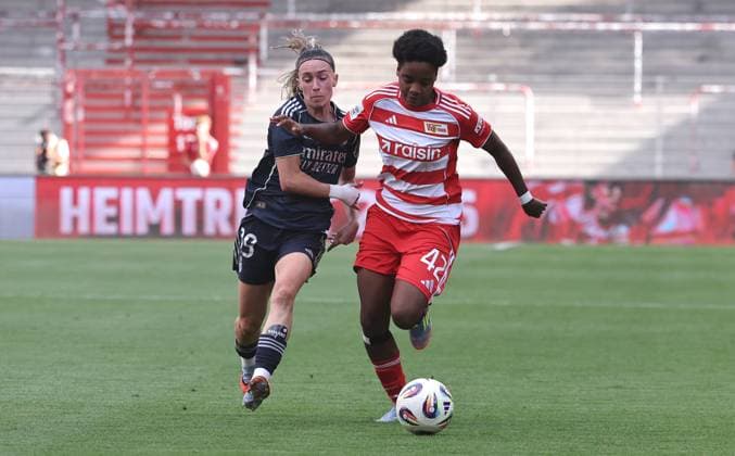Eva Navarro, Naika Reissner am Ball Zweikampf Spielszene Aktion Fußball Fussball Testspiel Frauen Damen Bundesliga Saison 2025 2026 17.08.2025 1.FC Union Berlin vs Real Madrid CF DFL regulations prohibit any use of photographs as image sequences and or quasi-video