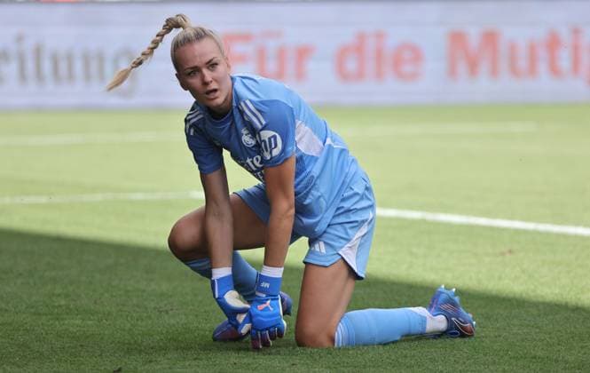 Torwart Merle Frohms Einzelbild Freisteller Aktion Fußball Fussball Testspiel Frauen Damen Bundesliga Saison 2025 2026 17.08.2025 1.FC Union Berlin vs Real Madrid CF DFL regulations prohibit any use of photographs as image sequences and or quasi-video