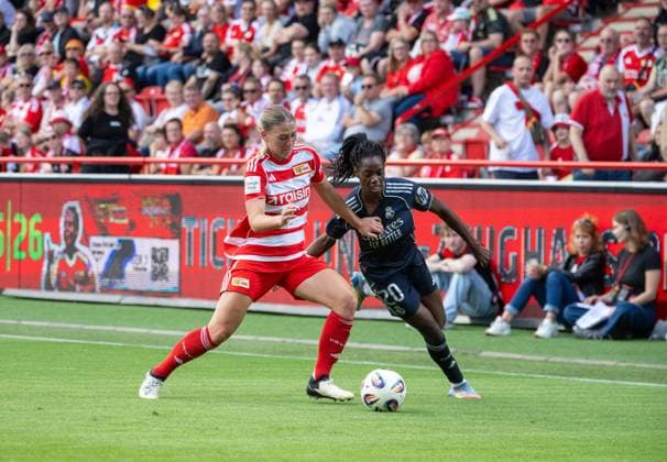 Fußball, Frauen, Testspiel, Saison 2025 2026, 1. FC Union Berlin - Real Madrid, v. l. Samantha Steuerwald (1. Frauen 1. FC Union), Naomie Feller (Real Madrid), 17.08. 2025, Copyright: xMatthiasxKochx