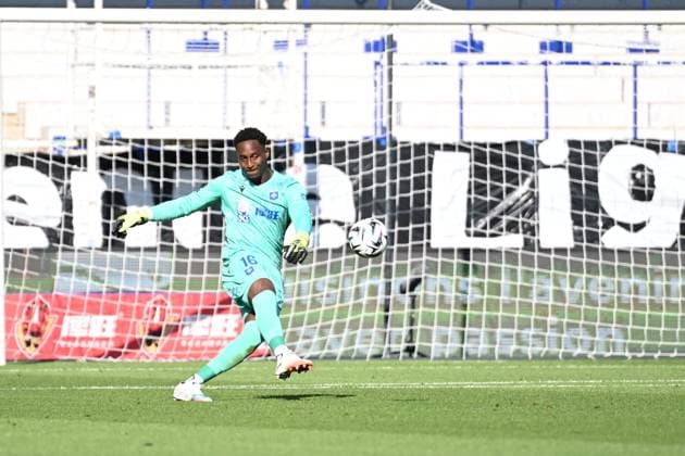 AJ Auxerre v FC Lorient - Ligue 1 McDonald s 2025 2026 16 Donovan LEON (aja) during the Ligue 1 McDonald s match between Auxerre and Lorient at Stade Abbe Deschamps on August 17, 2025 in Auxerre, France. Auxerre France  Copyright: xFEPx 776368634