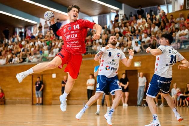 Bietigheim: HBL - 25 26 - DHB-Pokal - SG BBM Bietigheim - VfL Potsdam Fynn Nicolaus (Bietigheim) Bietigheim-Bissingen Halle am Viadukt Baden-Württemberg Deutschland