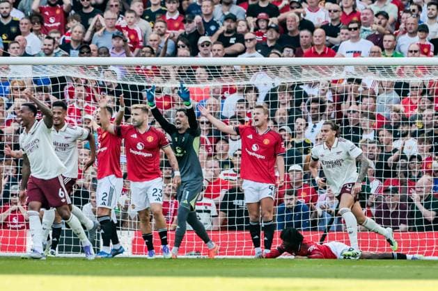 Premier League Manchester United, ManU v Arsenal Riccardo Calafiori celebrates his goal to make it 0-1 during the Premier League match Manchester United vs Arsenal at Old Trafford, Manchester, United Kingdom, 17th August 2025 (Photo by Mark Cosgrove News Images) Manchester Old Trafford Greater Manchester United Kingdom Copyright: xMarkxCosgrove NewsxImagesx