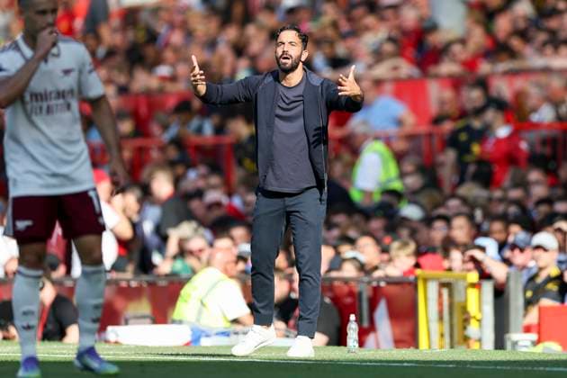Manchester United, ManU FC v Arsenal FC, English Premier League Manchester United Manager Head Coach Ruben Amorim gestures frustrated during the Manchester United FC v Arsenal FC English Premier League match at Old Trafford, Manchester, England, United Kingdom on 17 August 2025 Credit: Phil Duncan Every Second Media Editorial use only. All images are copyright Every Second Media Limited. No images may be reproduced without prior permission. All rights reserved. Premier League and Football League images are subject to licensing agreements with Football DataCo Limited. see https: www.football-dataco.com Copyright: xIMAGO EveryxSecondxMediax ESM-1556-0015 PhilxDuncanx xEveryxSecondxMediax