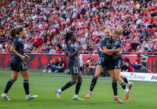 Fußball, Frauen, Testspiel, Saison 2025 2026, 1. FC Union Berlin - Real Madrid, v. l. Signe Bruun (Real Madrid), Naomie Feller (Real Madrid), Sara Holmgaard (Real Madrid) und Eva Navarro (Real Madrid), Jubel nach Tor zum 1:0, 17.08. 2025, Copyright: xMatthiasxKochx