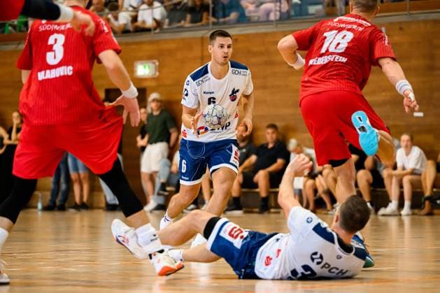 Bietigheim: HBL - 25 26 - DHB-Pokal - SG BBM Bietigheim - VfL Potsdam Markus Mahr (Potsdam) Bietigheim-Bissingen Halle am Viadukt Baden-Württemberg Deutschland
