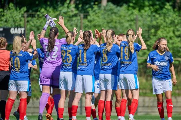 17.08.2025, Fußball, Frauen, Damen, DFB-Pokal Play-Offs, Saison 2025 2026, Holstein Women, Holstein Kiel - SV Meppen Mannschaft Kiel, Citti Fussball Park - Proj Holstein-Stadion Schleswig-Holstein Deutschland