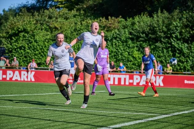 17.08.2025, Fußball, Frauen, Damen, DFB-Pokal Play-Offs, Saison 2025 2026, Holstein Women, Holstein Kiel - SV Meppen Jubel bei Torschützin Laura Bröring vom SV Meppen Kiel, Citti Fussball Park - Proj Holstein-Stadion Schleswig-Holstein Deutschland