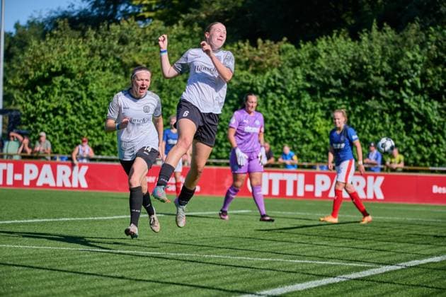 17.08.2025, Fußball, Frauen, Damen, DFB-Pokal Play-Offs, Saison 2025 2026, Holstein Women, Holstein Kiel - SV Meppen Jubel bei Torschützin Laura Bröring vom SV Meppen Kiel, Citti Fussball Park - Proj Holstein-Stadion Schleswig-Holstein Deutschland