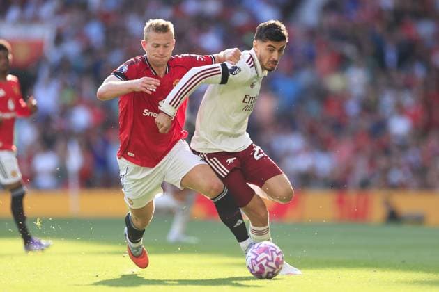 Football - Premier League - Manchester United, ManU v Arsenal 17th August 2025 - Premier League - Manchester United v Arsenal - Matthijs de Ligt of Manchester United battles with Kai Havertz of Arsenal - Photo: Simon Stacpoole Offside. Manchester UK Copyright: xSimonxStacpoolexOffside