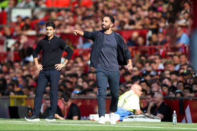Manchester United, ManU FC v Arsenal FC, English Premier League Manchester United Manager Head Coach Ruben Amorim gestures during the Manchester United FC v Arsenal FC English Premier League match at Old Trafford, Manchester, England, United Kingdom on 17 August 2025 Credit: Phil Duncan Every Second Media Editorial use only. All images are copyright Every Second Media Limited. No images may be reproduced without prior permission. All rights reserved. Premier League and Football League images are subject to licensing agreements with Football DataCo Limited. see https: www.football-dataco.com Copyright: xIMAGO EveryxSecondxMediax ESM-1556-0048 PhilxDuncanx xEveryxSecondxMediax