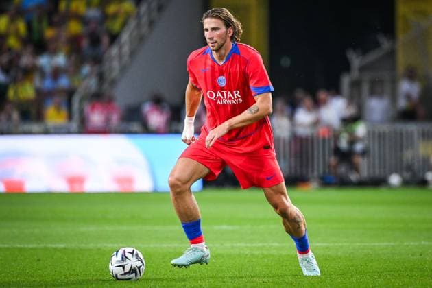 August 17, 2025, Nantes, France, France: Ilya ZABARNYI of PSG during the Ligue 1 match between FC Nantes and Paris Saint-Germain (PSG) at La Beaujoire Stadium on August 17, 2025 in Nantes, France. Nantes France - ZUMAm308 20250817_zsp_m308_008 Copyright: xMatthieuxMirvillex