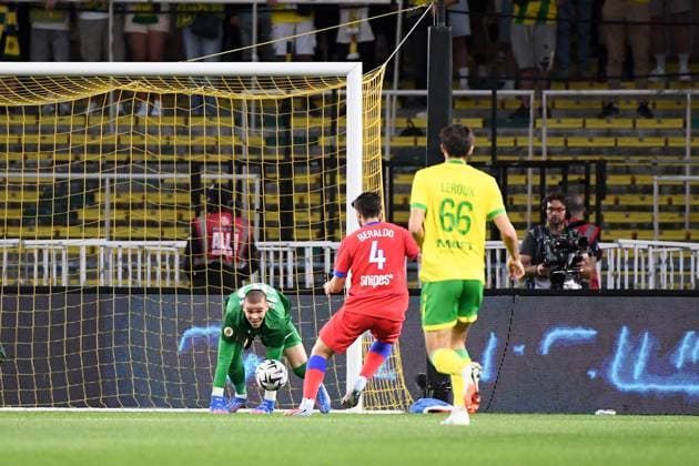 FC Nantes v Paris Saint-Germain FC - Ligue 1 McDonald s 2025 2026 30 Lucas CHEVALIER (psg) during the Ligue 1 McDonald s match between FC Nantes and Paris Saint-Germain FC at Stade de la Beaujoire on August 17, 2025 in Nantes, France. Nantes France  Copyright: xFEPx 776348097
