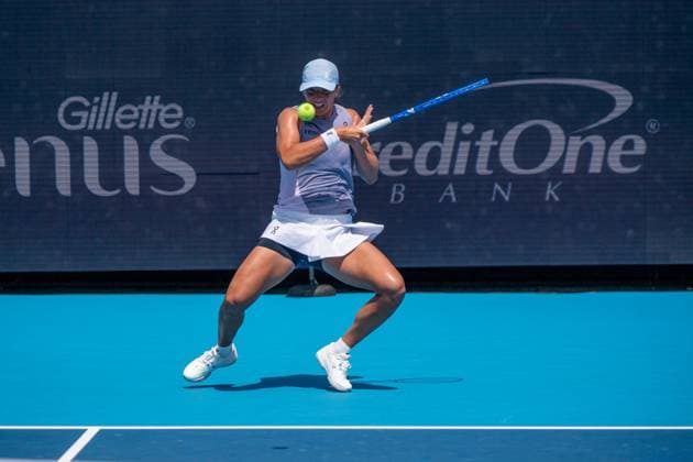 Cincinnati Open Semifinals: Iga ÅöwiÄÖtek V Elena Rybakina Iga Swiatek is seen during her semifinals match at the Cincinnati Open in Mason, Ohio, on August 17, 2025. Mason Ohio United States  Copyright: xJasonxWhitmanx originalFilename:whitman-cincinna250817_npJyD.jpg
