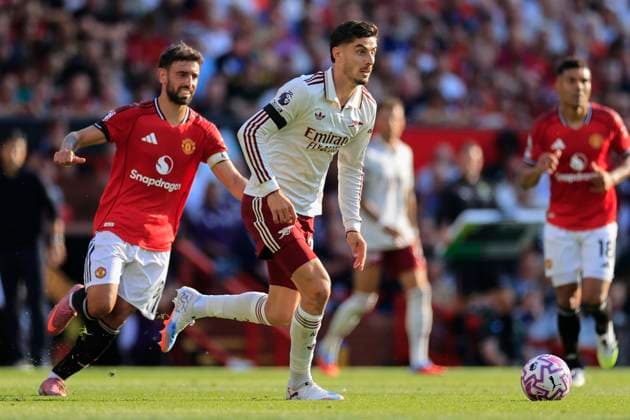 Manchester United, ManU v Arsenal Premier League 17 08 2025. Kai Havertz (29) of Arsenal runs with the ball during the Premier League match between Manchester United and Arsenal at Old Trafford, Manchester, England on 17 August 2025. Manchester Old Trafford Greater Manchester England Editorial use only DataCo restrictions apply See www.football-dataco.com , Copyright: xConorxMolloyx PSI-22618-0098
