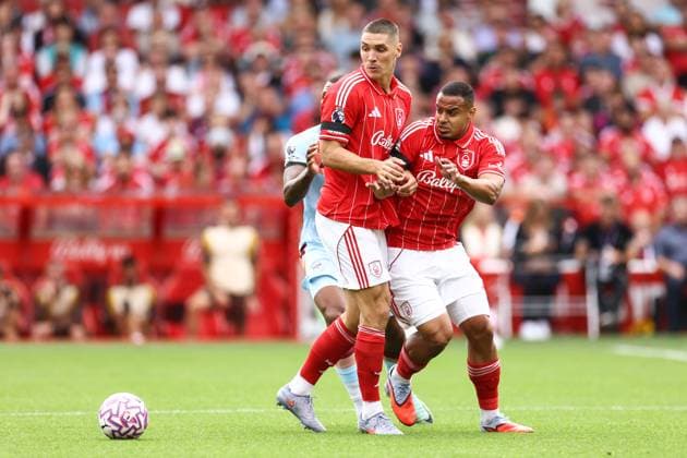 Nottingham Forest v Brentford 17 August 2025, Nottingham - Premier League Football - Nottingham Forest v Brentford - Nikola Milenkovic of Nottingham Forest and Murillo of Nottingham Forest - Photo: Jacques Feeney Offside. Nottingham UK Copyright: xJacquesxFeeneyx xOffsidexOffside