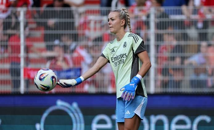 Torwart Merle Frohms Aktion Oberkörper Fußball Fussball Testspiel Frauen Damen Bundesliga Saison 2025 2026 17.08.2025 1.FC Union Berlin vs Real Madrid CF DFL regulations prohibit any use of photographs as image sequences and or quasi-video