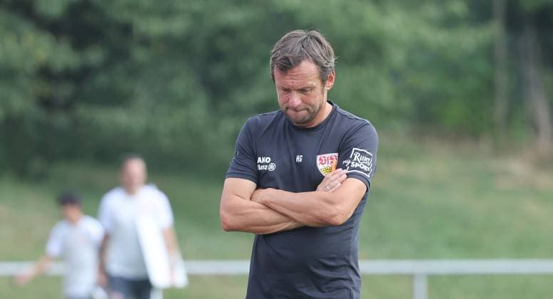 Stuttgart , DFB Pokal Frauen VfB Stuttgart vs. 1. FSV Mainz 05 , Trainer Heiko Gerber ( VfB )