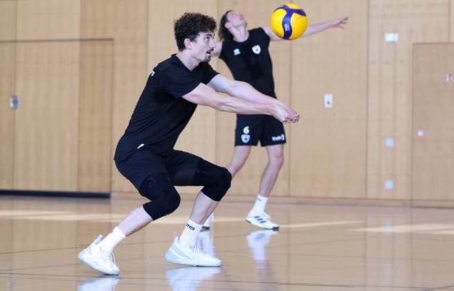 BAU 18.08.2025 Ludwigsburg Volleyball Barock Volleys MTV Ludwigsburg Training, Tim Köpfli (vorn)