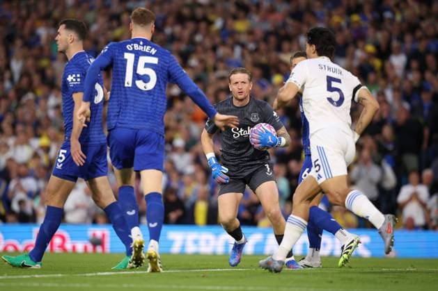 Leeds United v Everton - Premier League Jordan Pickford (Everton) plays during the Premier League match between Leeds United and Everton at Elland Road in Leeds, United Kingdom, on August 18, 2025. Leeds West Yorkshire United Kingdom  Copyright: xMIxNewsx originalFilename:fletcher-leedsuni250818_np4Q9.jpg