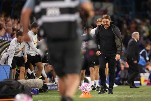Leeds United v Everton - Premier League Daniel Farke, Leeds United manager, walks off the pitch at half-time during the Premier League match between Leeds United and Everton at Elland Road in Leeds, United Kingdom, on August 18, 2025. Leeds West Yorkshire United Kingdom  Copyright: xMIxNewsx originalFilename:fletcher-leedsuni250818_npjjx.jpg