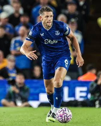 Premier League Leeds United v Everton James Tarkowski of Everton during the Premier League match Leeds United vs Everton at Elland Road, Leeds, United Kingdom, 18th August 2025 (Photo by Mark Cosgrove News Images) Leeds Elland Road West Yorkshire United Kingdom Copyright: xMarkxCosgrove NewsxImagesx