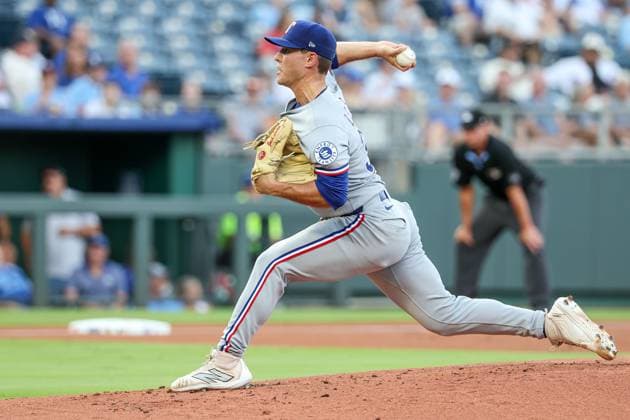 August 18, 2025: Texas Rangers starting pitcher Jack Leiter (35) throws during the first inning of a baseball game against the Kansas City Royals at Kauffman Stadium in Kansas City, MO. CSM Kansas City United States of America - ZUMAc04_ 20250818_zma_c04_009 Copyright: xDavidxSmithx