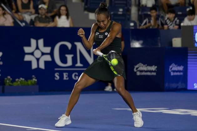 August 18, 2025, Monterrey, Nuevo Leon, Mexico: Canadian tennis player Leylah Fernandez in action against Romanian tennis player Jaqueline Cristian during the 2025 Monterrey Open. The Canadian won with a score of 3:6 5:7. Monterrey Mexico - ZUMAo125 20250818_zip_o125_032 Copyright: xAntonioxOjedax