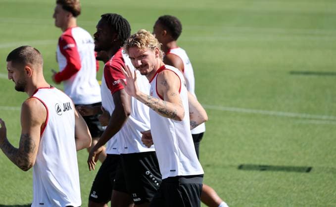 19.08.25 VfB Stuttgart Training Deutschland, Stuttgart, 19.08.2025, Fussball, Bundesliga, VfB Stuttgart Training: Nick Woltemade. *** 19 08 25 VfB Stuttgart Training Germany, Stuttgart, 19 08 2025, Football, Bundesliga, VfB Stuttgart Training Nick Woltemade