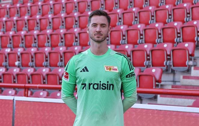 Torwart Carl Klaus; 1.FC Union Berlin FCU Fußball 1.BL Bundesliga Porträttermin Saison 2025 2026 Headshot, Porträt, Portrait, Vorstellung, Präsentation, Pressetermin, GER 19.08.25