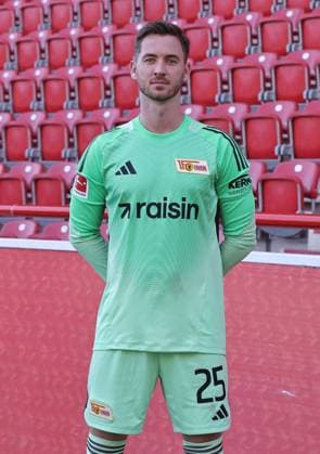 Torwart Carl Klaus; 1.FC Union Berlin FCU Fußball 1.BL Bundesliga Porträttermin Saison 2025 2026 Headshot, Porträt, Portrait, Vorstellung, Präsentation, Pressetermin, GER 19.08.25