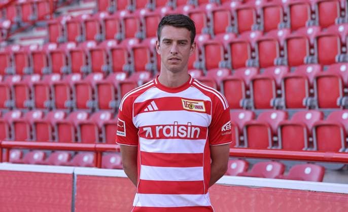 Janik Haberer; 1.FC Union Berlin FCU Fußball 1.BL Bundesliga Porträttermin Saison 2025 2026 Headshot, Porträt, Portrait, Vorstellung, Präsentation, Pressetermin, GER 19.08.25