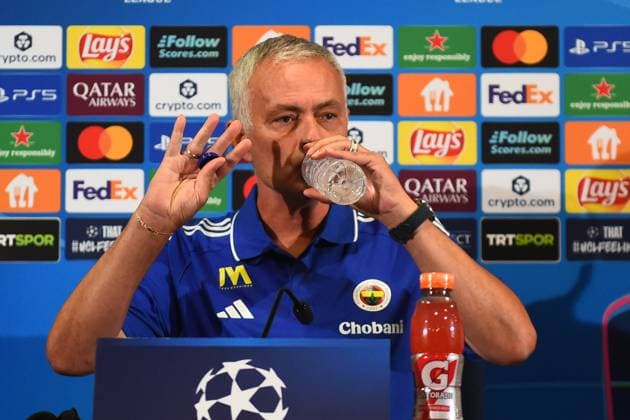 Fenerbahce head coach Jose Mourinho speaks during a press conference, PK, Pressekonferenz at Chobani Stadium in Istanbul, ahead of the UEFA Champions League playoff first leg match against Benfica. Istanbul, Turkey August 19, 2025. ( Photo by Seskimphoto ) Istanbul Turkey Istanbul Turkey Copyright: xSeskimphotox Jose-Mourinho_1908 (1)