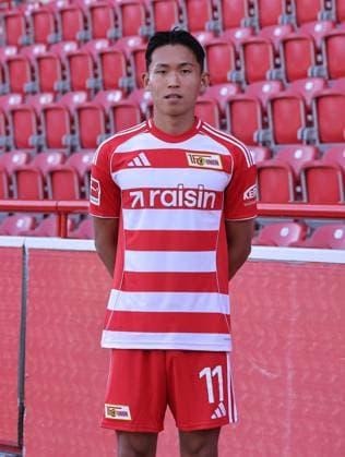 Wooyeong Jeong; 1.FC Union Berlin FCU Fußball 1.BL Bundesliga Porträttermin Saison 2025 2026 Headshot, Porträt, Portrait, Vorstellung, Präsentation, Pressetermin, GER 19.08.25