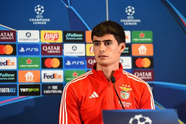 Benfica Player Antonio Silva speaks during a press conference, PK, Pressekonferenz at Chobani Stadium in Istanbul, ahead of the UEFA Champions League playoff first leg match against Fenerbahce. Istanbul, Turkey August 19, 2025. ( Photo by Seskimphoto ) Istanbul Turkey Istanbul Turkey Copyright: xSeskimphotox AntonioSilva_1908 (12)