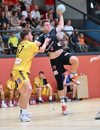 19.08.2025 - Handball - Saison 2025 2026 - Testspiel - Freundschaftsspiel : HC Erlangen HCE - Bregenz Handball - - xwoxzix - Dian Ramic (57, Bregenz Handball ) Viggo Kristjansson (73, HC Erlangen HCE )