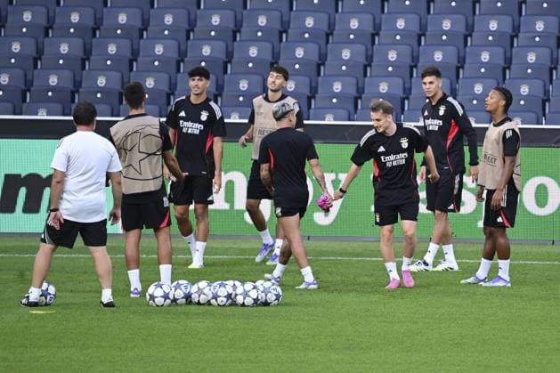 Ahead of Fenerbahce v Benfica - UEFA Champions League ISTANBUL, TURKIYE - AUGUST 19: Kerem Akturkoglu of Benfica takes part in the training session ahead of the UEFA Champions League playoff first leg match between Fenerbahce and Benfica at Chobani Stadium in Istanbul, Turkiye on August 19, 2025. Arif Hudaverdi Yaman Anadolu Istanbul Turkey. Editorial use only. Please get in touch for any other usage.  Copyright: x2025xAnadoluxArifxHudaverdixYamanx